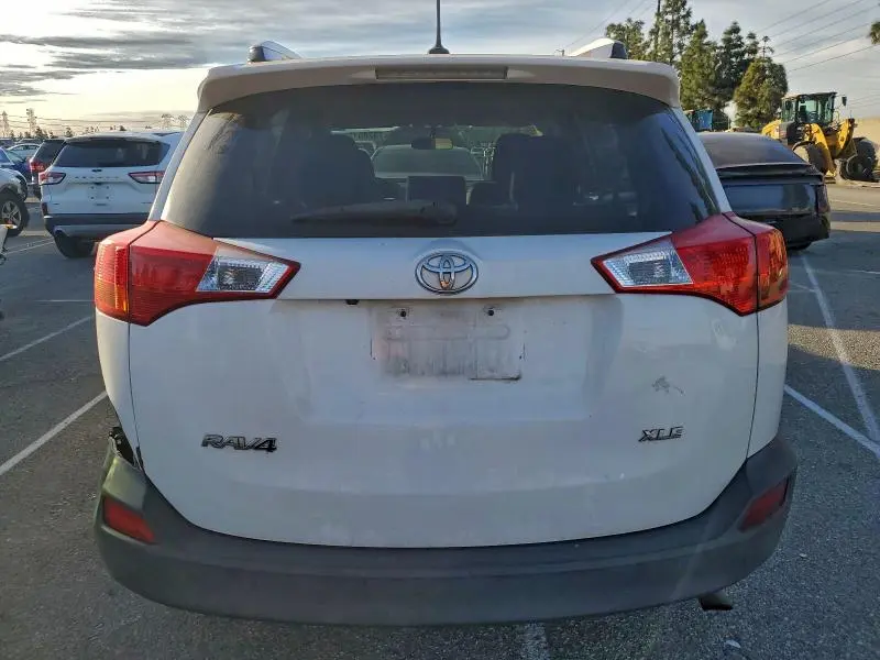 2014 TOYOTA RAV4 XLE  