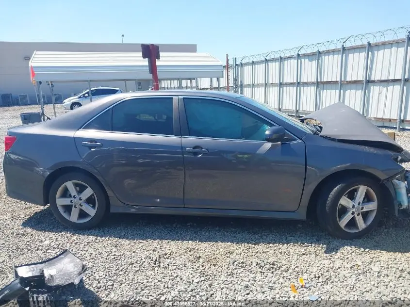 2012 TOYOTA CAMRY SE