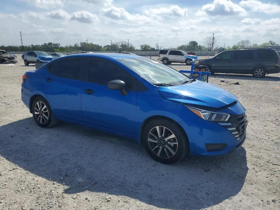 2024 NISSAN VERSA S  