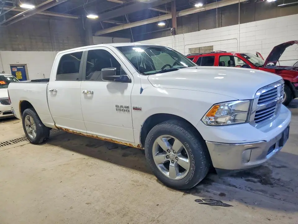2013 RAM 1500 SLT  