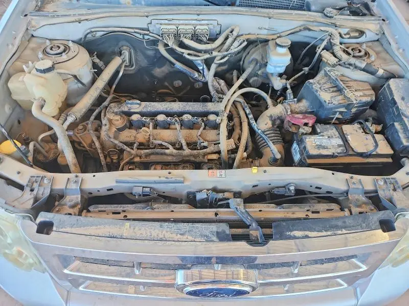 2010 FORD ESCAPE XLT  