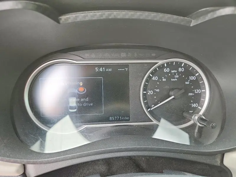 2020 NISSAN VERSA SV  