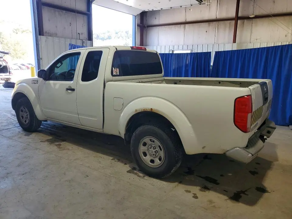2013 NISSAN FRONTIER S  