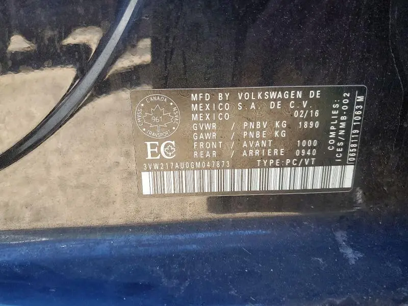 2016 VOLKSWAGEN GOLF S/SE  