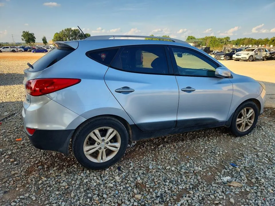 2011 HYUNDAI TUCSON GLS  