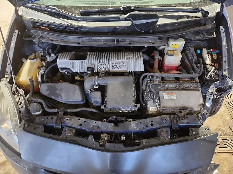 2011 TOYOTA PRIUS THREE  