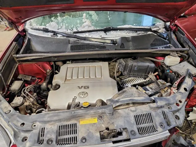 2010 TOYOTA HIGHLANDER SE  