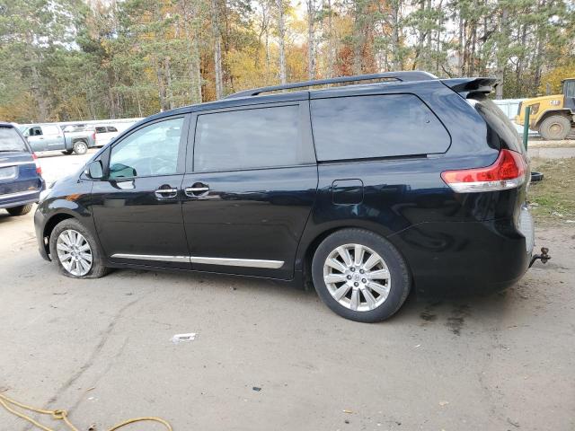 2013 TOYOTA SIENNA XLE