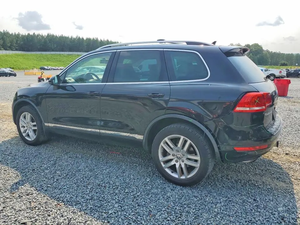 2012 VOLKSWAGEN TOUAREG V6  
