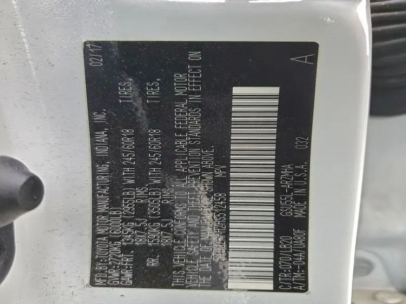 2017 TOYOTA HIGHLANDER SE  