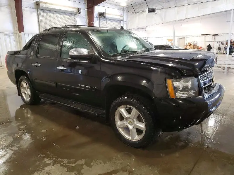 2013 CHEVROLET AVALANCHE LT  
