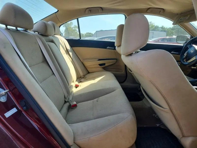 2011 HONDA ACCORD LX  