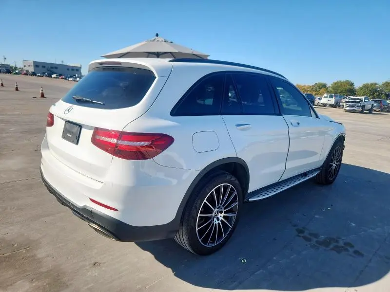 2019 MERCEDES-BENZ GLC 300  