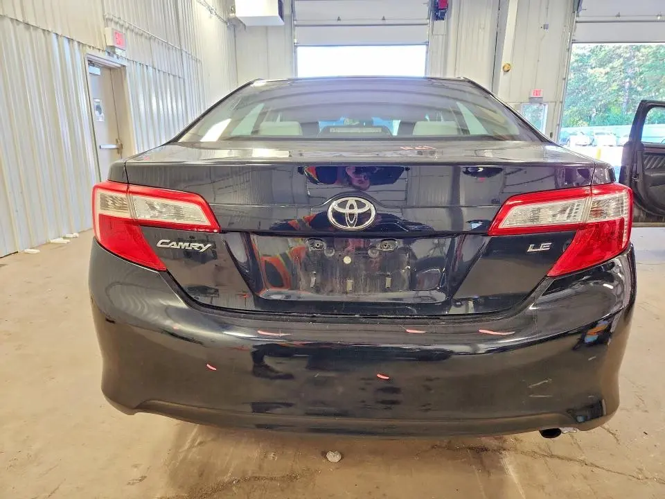 2012 TOYOTA CAMRY LE  