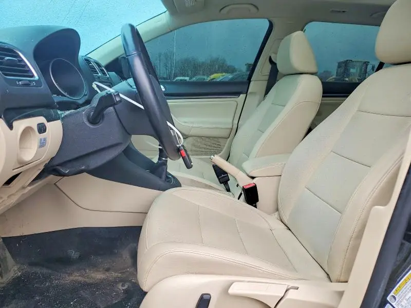 2013 VOLKSWAGEN JETTA TDI  