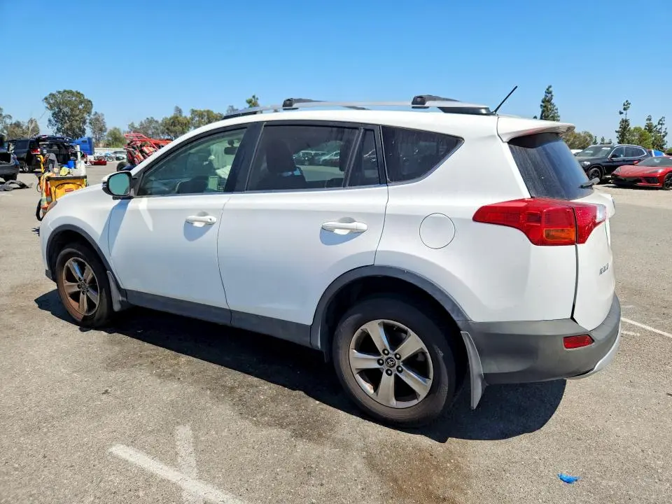 2015 TOYOTA RAV4 XLE  