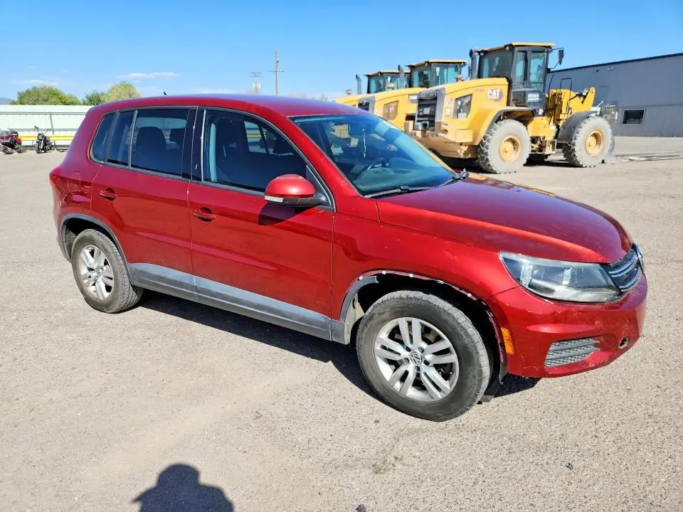2013 VOLKSWAGEN TIGUAN S  