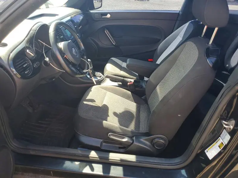2019 VOLKSWAGEN BEETLE S  