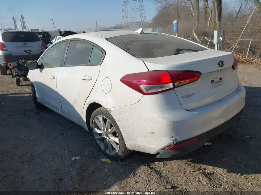 2018 KIA FORTE LX