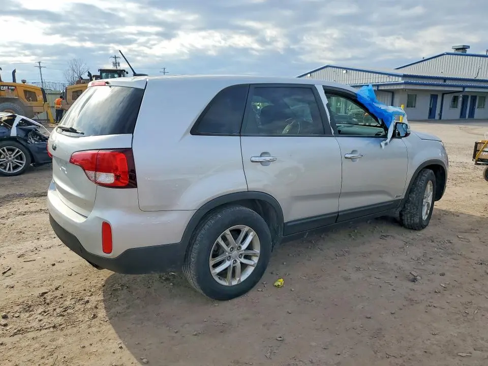 2015 KIA SORENTO LX  