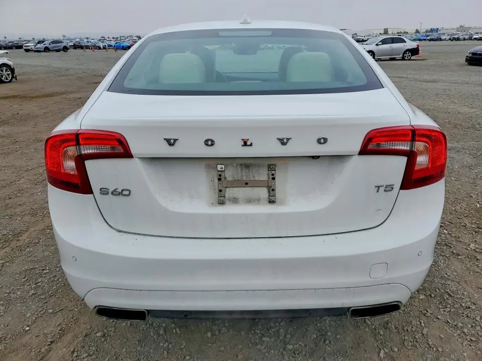 2016 VOLVO S60 PREMIER  