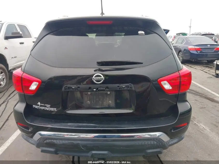 2017 NISSAN PATHFINDER S