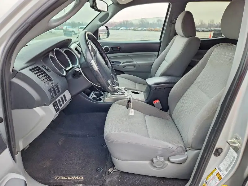 2013 TOYOTA TACOMA PRERUNNER V6  