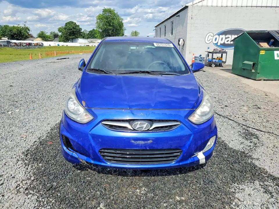 2013 HYUNDAI ACCENT SE  
