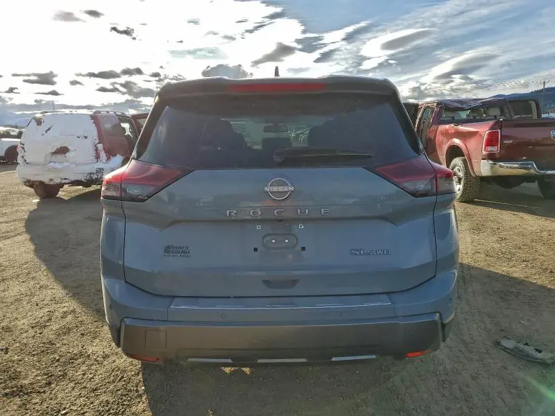 2024 NISSAN ROGUE SL  