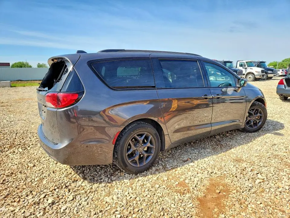 2018 CHRYSLER PACIFICA TOURING L PLUS  