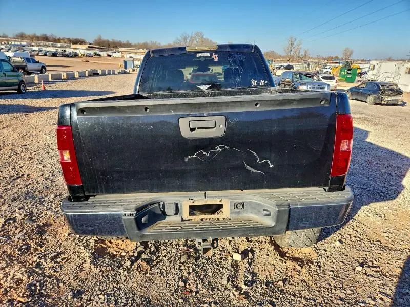 2011 CHEVROLET SILVERADO C1500 LT  