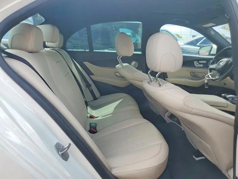 2017 MERCEDES-BENZ E 300 4MATIC  