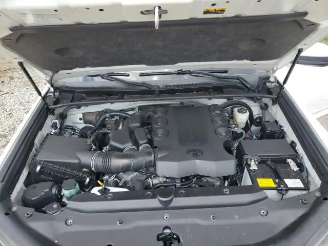 2021 TOYOTA 4RUNNER SR5  