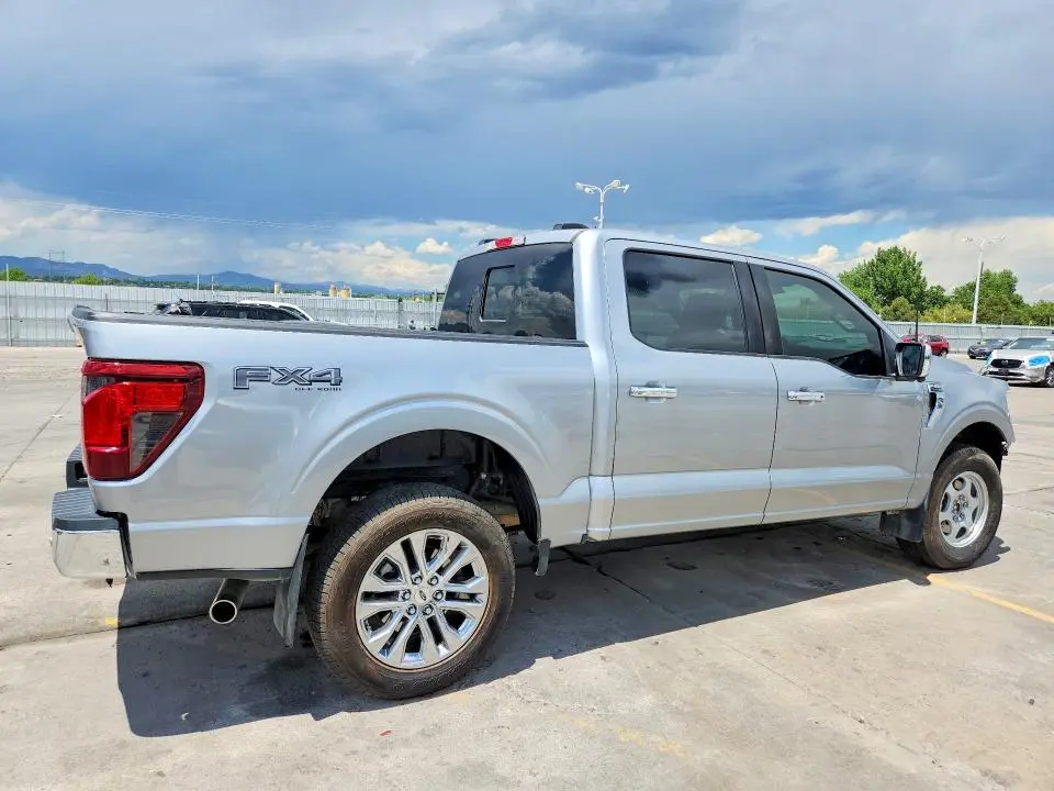 2024 FORD F150 XLT  