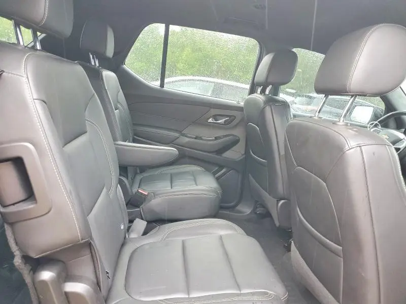 2022 CHEVROLET TRAVERSE LT  