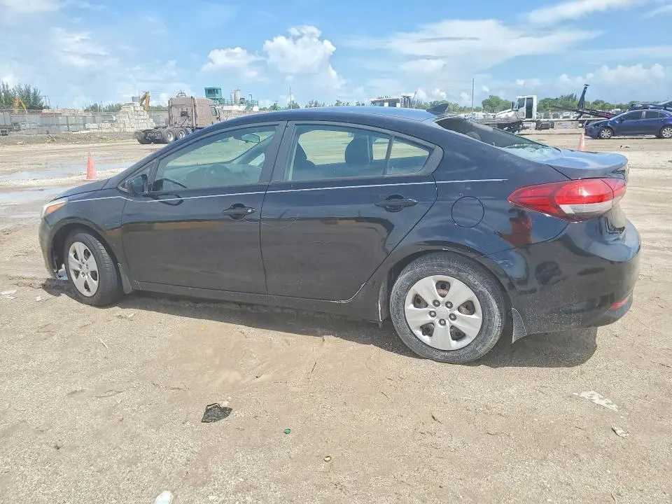 2018 KIA FORTE LX  