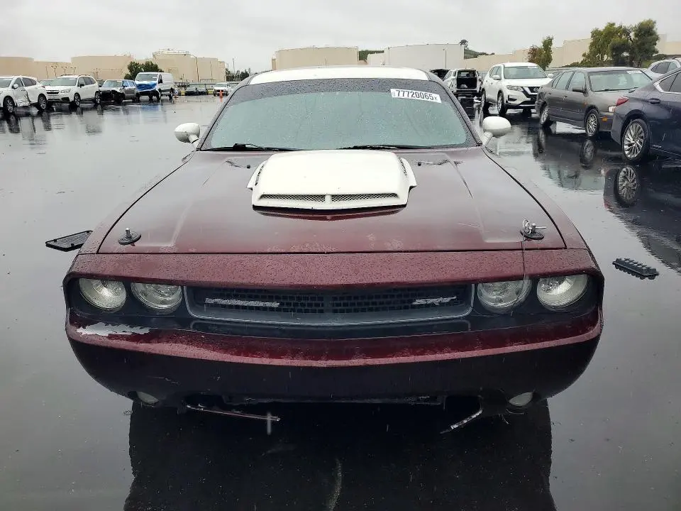 2011 DODGE CHALLENGER SRT-8  