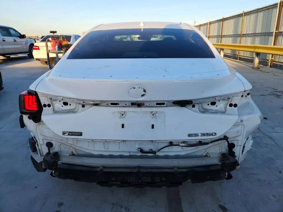2019 LEXUS ES 350  