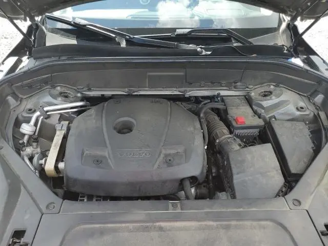 2018 VOLVO XC90 T6  