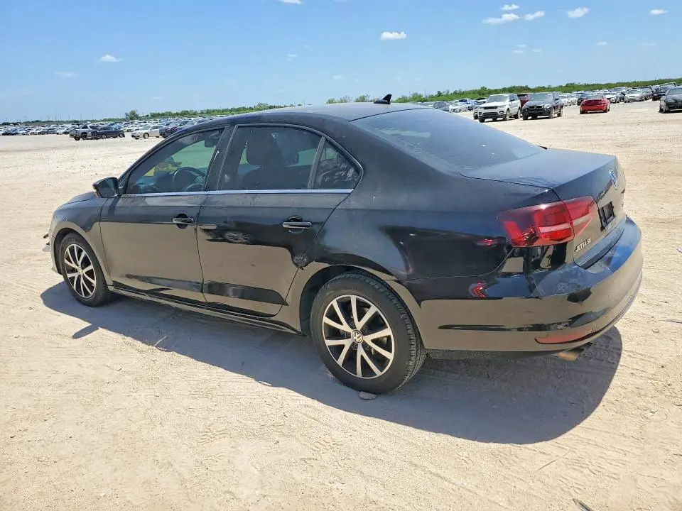 2017 VOLKSWAGEN JETTA SE  