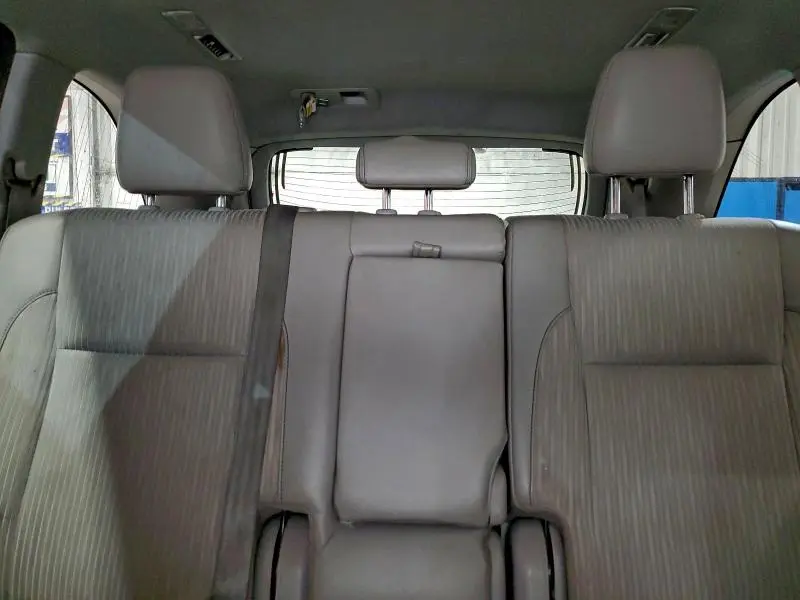 2016 TOYOTA HIGHLANDER LE  