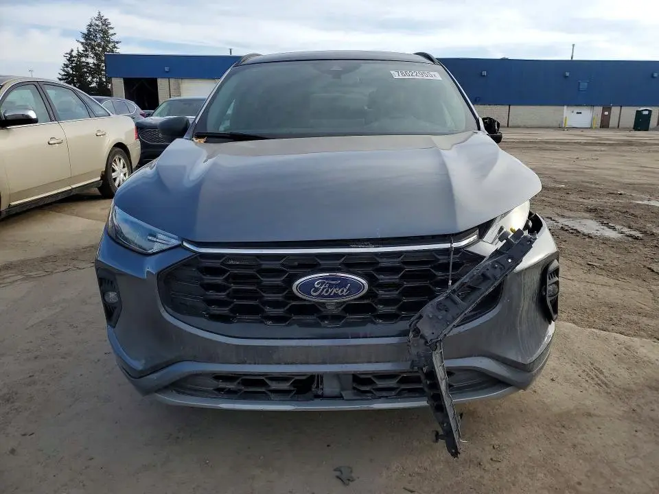 2023 FORD ESCAPE ST LINE SELECT  