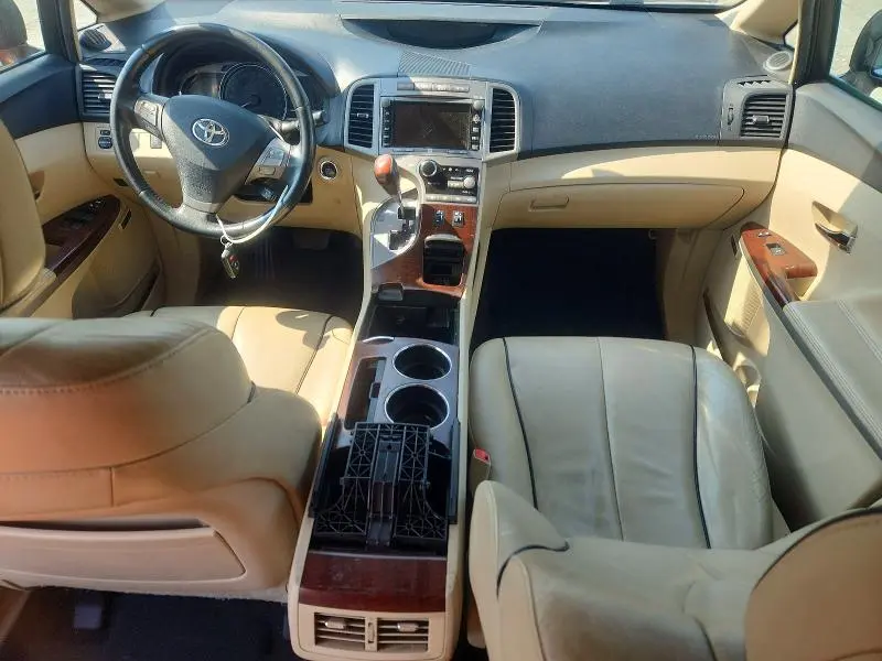 2010 TOYOTA VENZA AWD V6  