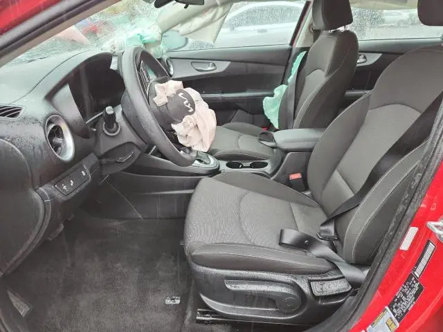 2023 KIA FORTE LX  