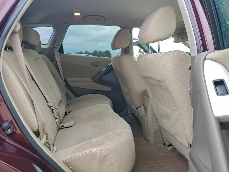 2013 NISSAN MURANO S  