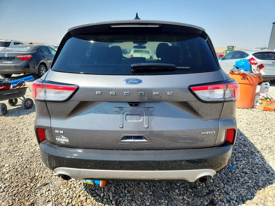 2022 FORD ESCAPE SE  