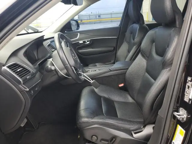 2020 VOLVO XC90 T6 MOMENTUM  