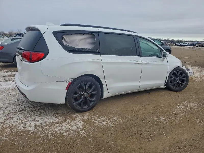 2018 CHRYSLER PACIFICA   