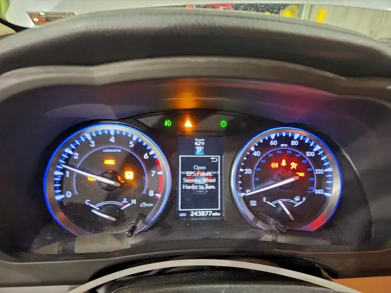 2015 TOYOTA HIGHLANDER LIMITED  