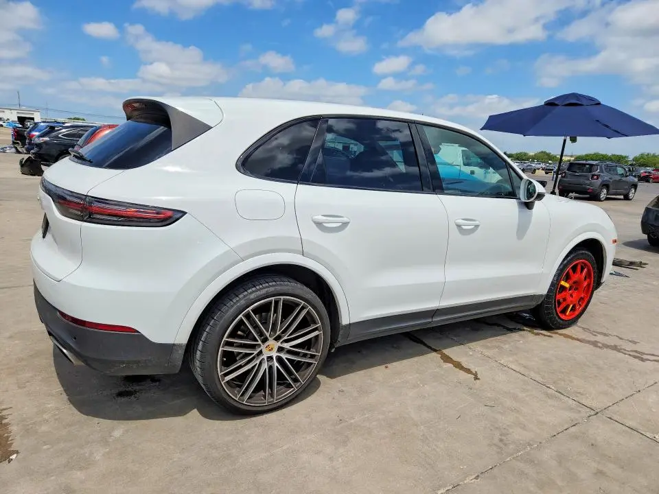 2020 PORSCHE CAYENNE   